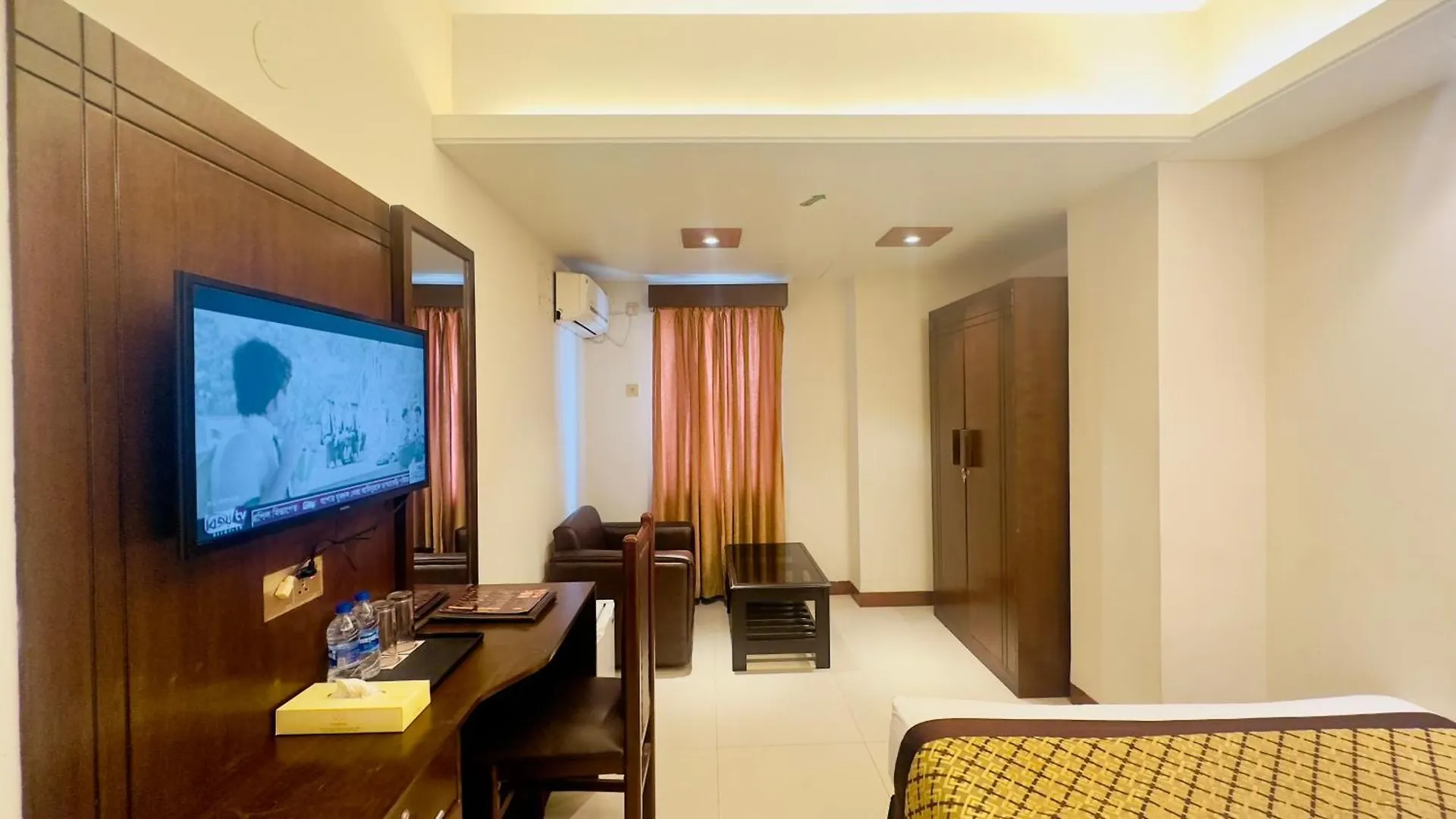 Central Inn City Center Dhaka 4*,