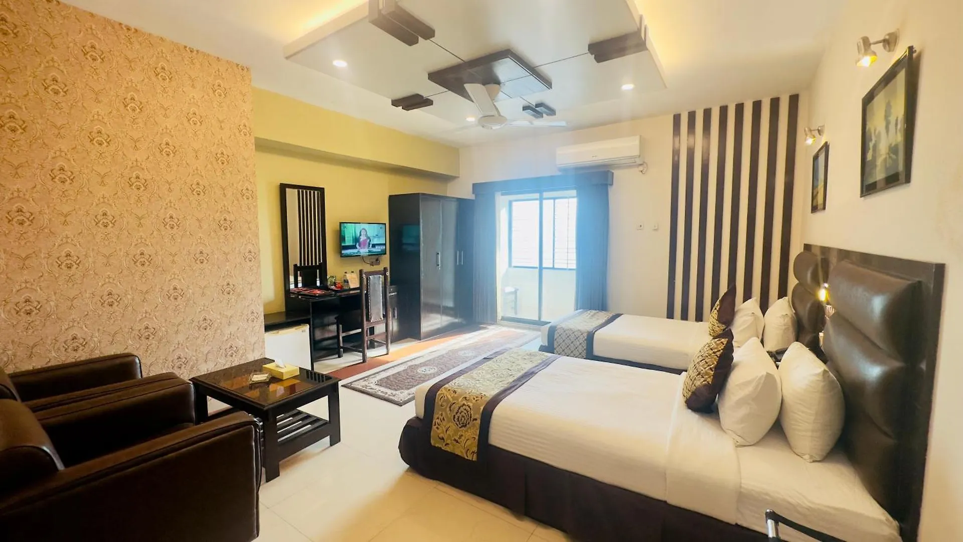 Central Inn City Center Dhaka 4*,  Bangladesh